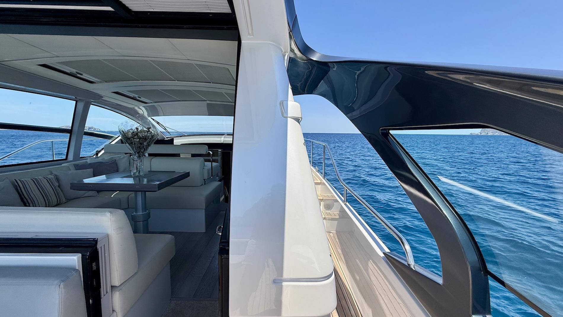 2018 PERSHING 5X 